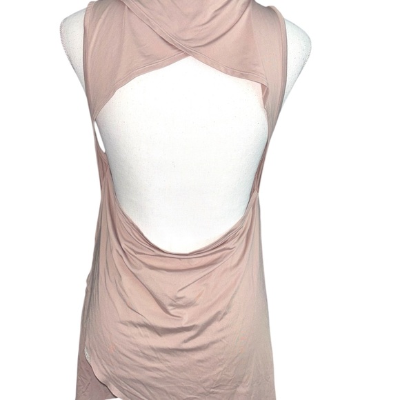 Gymshark Top Laser Cut Tank Top - M - Picture 4 of 6